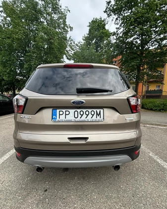 Ford Kuga cena 82000 przebieg: 69000, rok produkcji 2018 z Piła małe 56